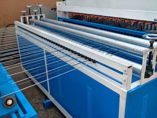 Length Of Fence 3m Mesh Size 50*200mm Fence Mesh Welding Machine
